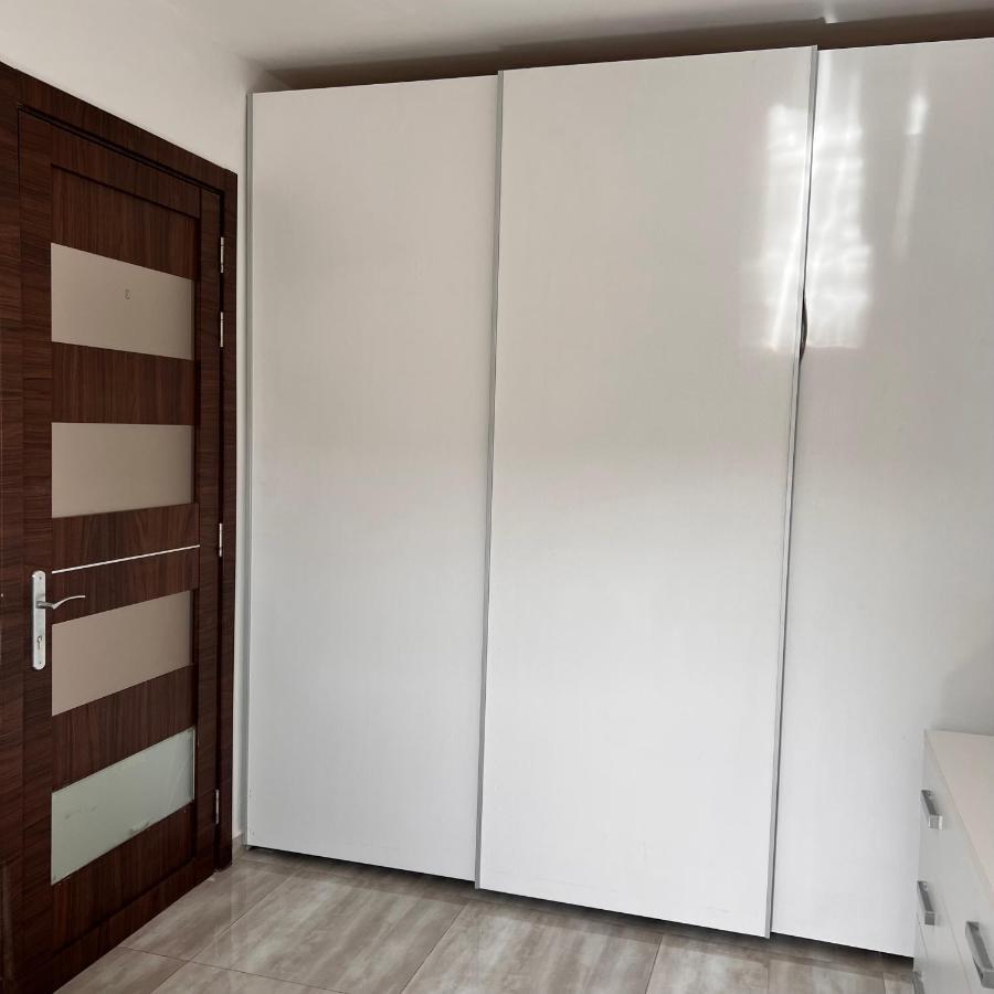 F4 Room 3, Private Room Two Single Beds Shared Bathroom Msida Exterior photo